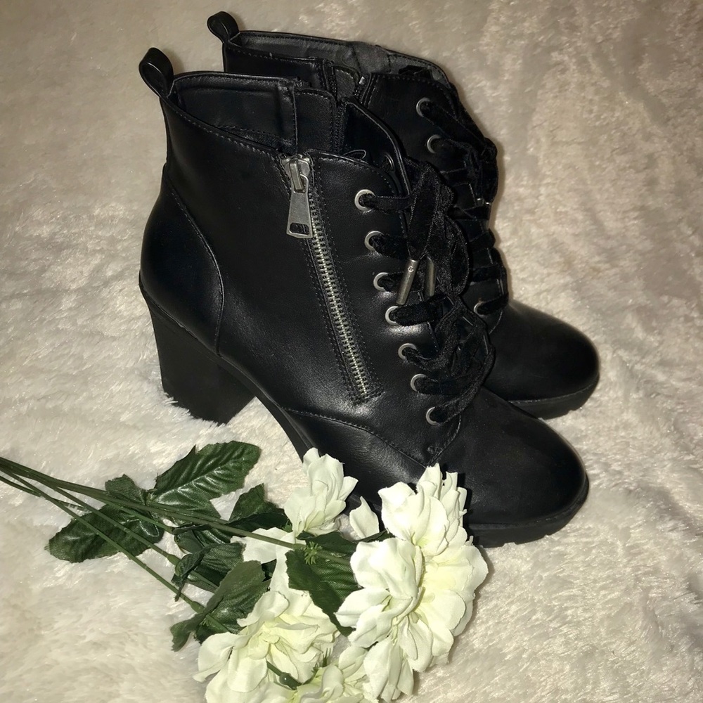 Mossimo Ankle Combat Boots Black